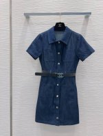 Chane* 2025Ss新款 高版出品~超时髦新款丹宁牛仔 酵洗个性色调上身又酷又飒爽 采用定制高品质斜纹棉质水洗牛仔面料，纹理细腻，棉感自然，既有筋骨感又不
