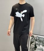 漫画感。经典升级，25年必定Loew* 罗意威-24春夏新款圆领短袖......个人非常看好的一个款，其舒适度无比打Call。。。190G丝光棉材质面料柔软细腻
