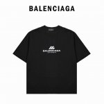 balenciaga 巴黎世家 Ib烫银印花T恤 单品介绍：巴黎世家2025 Ib烫银印花圆领短袖 面料：复古平纹针织面料，，270G 款型：欧版款型，圆领短袖