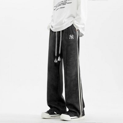 Mlb By 美国洋基队休闲运动脏脏裤，男女同款，海外限量款休闲裤，25Aw 最新款，简约大方日常通勤首选，辨识度更高，宽松廓型 ，男女都可驾驭， 区别市场垃圾