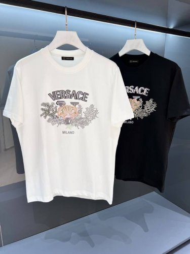 新品 Jy- 经典圆领 2025Ss Vers*Ce范思*男士串片刺绣短袖T恤 顶级贸易公司货，重磅高端尖品，意大利原产 品相完美一流 设计感超强的一款单品，将