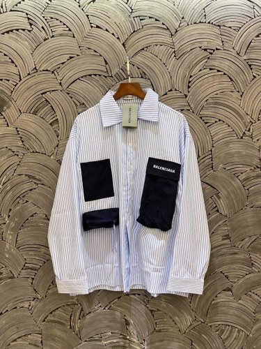 balenciaga巴黎世家 条纹凉感口袋拼接衬衫情侣款 Color: 蓝色 Size: M-Xl M 肩宽58 胸围116 衣长70 Cm L 肩宽59 胸围