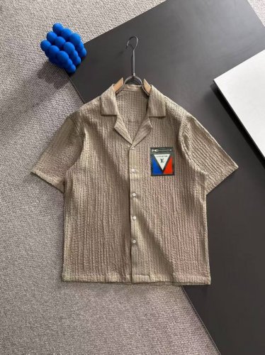隔天出货 Louis Vuitton 路易威登 2025古巴领短袖衬衫男款夏季压皱花设计高级感衬衣半袖衬衫短袖 宽松衬衣 尺码:M-3Xl码
