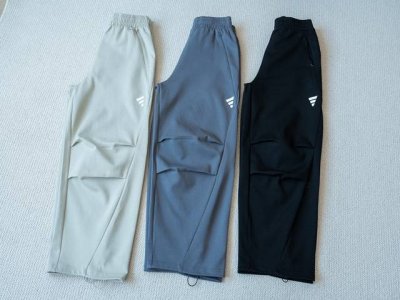 Adidas# Fos系列 原厂品质 立体硅胶Logo 抽绳针织伞兵裤 宽松阔腿卫裤 男女同款 颜色：黑色 碳灰色 芝麻色 尺码：S M L Xl 尺码表 S：