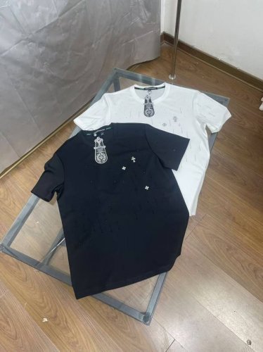 上新 实拍奉上 专柜夏季冰丝新款烫钻Logo短袖T恤 男女同款 情侣款 本款采用高端冰丝棉面料 同缸染罗纹 久洗不变形 高版本不挑年龄不挑身材不挑性别 面料手感