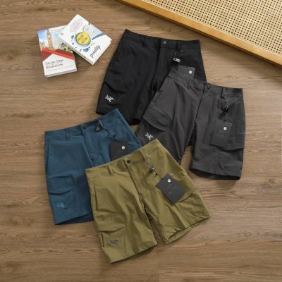 供 品牌：始祖鸟 Arcteryx 尺码：M-L-Xl-Xxl-Xxxl 颜色：黑色-灰色-蓝色-卡其色 类型：机能工装弹力速干短裤 材质：进口运动速干面料 厚
