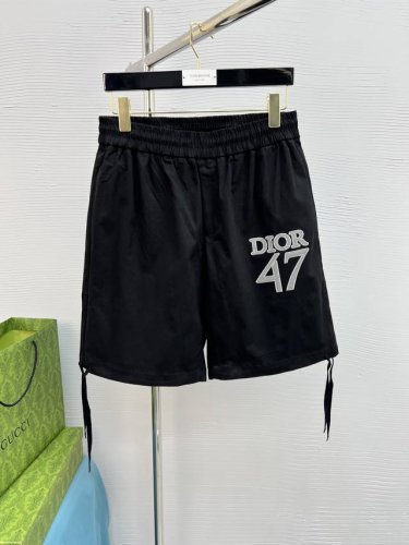 高品质 2025Ss最新款专柜最新款短裤上身效果 提花定制 面料#380G厚克重牛肚 定制定染 螺纹裤带不易变形 手感非常舒服 超级百搭好看的一款短袖 三标齐全