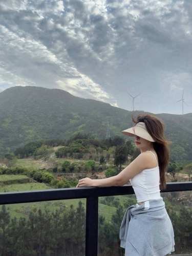 韩国小姐姐即视感的防晒帽 网红小姐姐人手一顶 出门带个帽子都是搭配神器 完全无压力入手 高颜值防晒帽