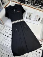 miumi* 25Ss新款翻领连衣裙 字母绣花字母织带装饰 中长款版型 两色三码 Sml