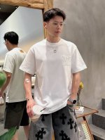 Lv 2025春夏新款男女同款短袖T恤 定制专属纯棉面料 定制原版工艺螺纹 胸前重工字母Logo工艺设计 简约大方 从容百搭 档次极高 完美融入时尚还有风情感一