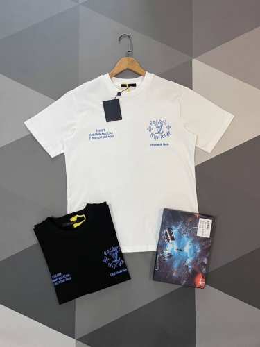 盒装短袖 2025Ss春夏Lvdreamin Man联名短袖T，码数Xs-L 略同于平常M-2Xl ，男女同款，宽松版型，可参考文末尺码表，不用刻意加号。 Lv