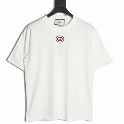 gucci 古驰 25Ss 领口刺绣短袖T恤 面料采用定制240G 26支特滑双股精棉平纹高密无尘全棉布料。前幅高密度加厚，走线平整，代工品质，全套定制辅料。