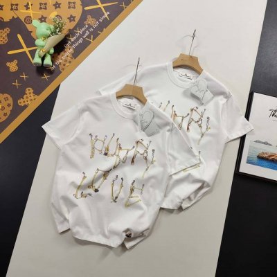 尺码Xs-L爆款推荐 Vivienne West Wood 西太后 薇薇安 土星骨头编排链条印花短袖T恤 2025年顶流爆款 无需多言 独家款式请勿抄袭 抄袭必