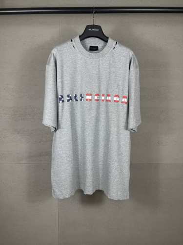 细节图 顶级版本.官网品质 Balenci*Ga 巴黎.25Ss最新款.巴黎英文彩色Logo发泡印花水洗磨烂做旧短袖T恤.砖柜同步.面料采用巴黎Zp定织定染全棉