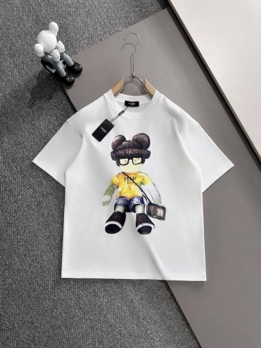 Fendi 芬迪 双Ff 2025春夏款上新 原高版本 Fendi 芬迪胸前彩色大Logo 面料采用270克高密度纯棉 不变形 不缩水 工艺介绍：双线走位 胸前