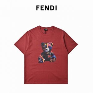 本地自取180 fendi/芬迪 彩色熊短袖T恤 面料采用280克重精梳棉，定制32支1*1螺纹，成衣两遍水洗处理，面料舒适亲肤无异感，定制定染面料，纺织密度高