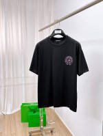 克罗心 三标齐全。 2025夏季新款最新品短袖T恤，专柜同步有售，原单狠货，时尚进口原版科技面料，上身舒适透气，原版定制五金辅料，上身帅气有型，三标齐全，推荐款