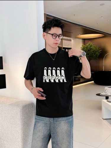 konzo 2025春夏新品 三标齐全 圆领纯棉短袖T恤 好货不用过多介绍 看细节 专柜码数：M-Xxxl 175 140建议L