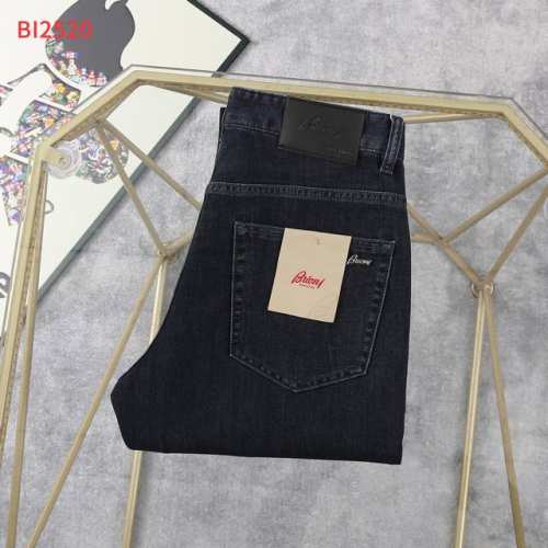 Brioni 款号： Size：30到42码