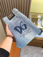 p210 Dg 新款来袭2630新春爆款新品 专柜有售 实体店极品牛仔裤专柜原版1:1好货，适合各个年龄段。市场最高版本的欧洲进口面料。舒适柔软亲肤，上身效果超