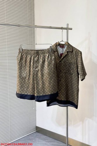 上衣 裤子 L205 Gu古驰 25Ss新款休闲短裤以斜纹桑蚕丝打造，匠心缀饰通体Gg印花。 码数：46.48.50.52. 三标齐全 可拆卖