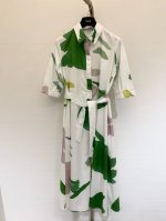 夏季新款彩绘印花图案府绸纯棉收腰连衣裙，字版型超绝 巧妙修饰身形！多巴胺色系 舒适清凉 早春浪漫氛围感穿搭 码数：--