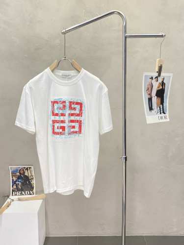 givenchy纪梵希独家专供新款原单男士休闲短袖 高端定制 高端版本 时尚百搭爆款进口面料 手感超柔软细腻 穿着亲肤舒适 高端精品 代工厂P精细做工 上身非常