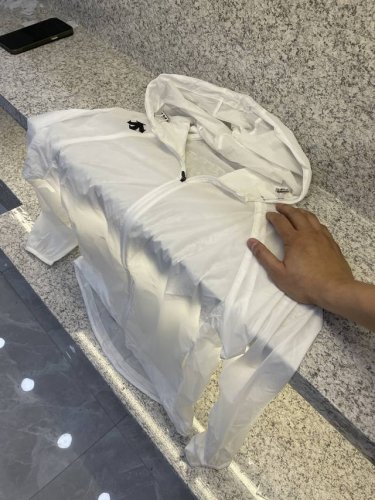 dst迪桑特 25年春夏新品 休闲防晒服套装夏日外出旅游必备！能有效的抵挡紫外线，使你的肌肤不会受到伤害。非常轻薄，夏天穿丝毫不会觉得闷热超强细节，超强做工，原