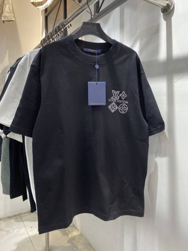 款号：Zmr30# Lv 路易威登最新白珍珠烫钻3D立体字母烫印设计短袖T恤 正儿八经270克纯棉双砂面料 所有面料均已提前做过缩水 品质第一 所见即所得 不会