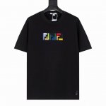 Fendi芬迪 25Ss新款短袖，最高版本重工艺经典刺绣Logo图案，高标准定制，上身非常有型，客供进口高档280克纯棉面料质感非常细腻，细节工艺精湛考究，塑造