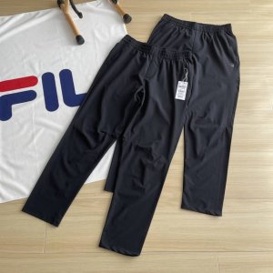 主图140 品质推荐Fila 斐乐 休闲舒适男士梭织长裤2025夏季新款 带来卓越舒适体验！自带清凉属性 这款高品质的 原单Fl 男士梭织长裤是2025夏季的流