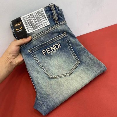 款号K76 Fend芬迪 Ff立体皮标Logo牛仔裤代工厂p渠道出货 且买且珍惜 刺绣水印裤身面料绝不是一般F货可以比的 客供五金 微弹 裤身柔软有质感 版型很