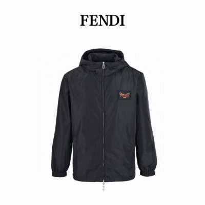 本地自取460 fendi芬迪Fd 小怪兽双面穿连帽防风夹克外套 选用100%涤纶和100%锦纶制成的黑色高科技布料，经过特殊处理之后使其具备防水、防风的功能，