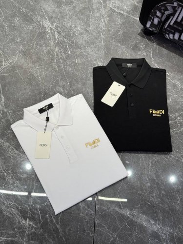 fend*I 小怪兽家经典polo衫 本款polo衫采用丝光珠地棉面料打造 面料舒适柔软.透气性好 商务休闲必备款polo.胸口经典Fd小怪兽字母烫画点缀.纯色