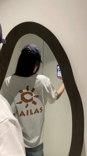 品名：Kailas 凯乐石 25Ss 新款印花后背大Logo宽松男女同款圆领纯棉短袖T恤 版型；宽松版 面料：330G全棉精梳棉 颜色： 黑色-白色 尺码M-L