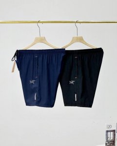 跑量爆款 鸟茑袅加夏季新款冰感速干冰丝休闲五分短裤 面料弹性活动自如 有质感自然保型 抗皱耐穿耐磨 面料下垂 上身冰爽顺滑 透气吸湿 柔软舒适 自在透风 颜色: