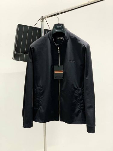杰尼亚 Zegna，2025春季最新品，专柜同步有售，原单狠货，时尚休闲夹克外套，采用进口原版面料，舒适透气，顶级刺绣工艺字母图案装饰Logo，原版五金辅料装饰