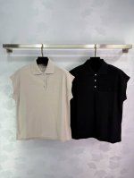 Ysl*珠地织物衫，官网同步原版开发:，定染纱线、定制纽扣开模刻制品牌字母～半开胸设计，融合无袖蝙蝠袖不仅时尚前卫，更添一份慵懒随性。上身效果极佳，轻松穿出休闲