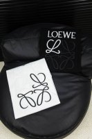 顶级版本-款号W39 罗意威L0Ewe 经典Logo绣花短袖T恤 采用240克双股双纱百分百棉手感舒适柔软 领口螺纹定染加厚 久穿不变形 三标齐全 专业大厂出品