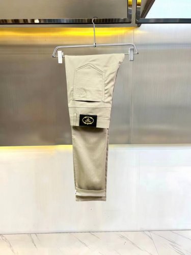 普拉达 2025官网高端新品原单少数帅爆休闲裤，百分百原单 百搭神器！今年最新流行的风格设计款式，剪裁设计挺拔有型！低调不失奢华 超有Feel上身精致跃然，简单