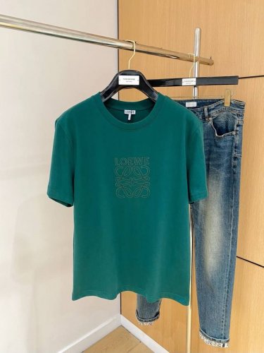 罗意威2025春夏新款男女同款短袖T恤，最新款全网独家首上！！~既经典有时尚百搭，谁不爱啊，将经典再次展现，非常的耐看，自带低奢光环与辨识度！传统的品牌理念和现