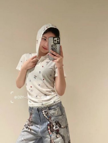 货号 10912 油画蕾丝连帽小狗上衣