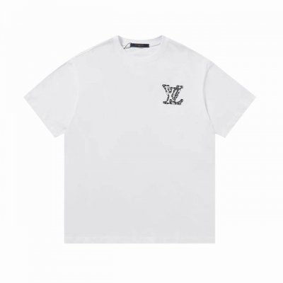 上新 顶级版本 Louis Vuitton 路易威登线条刺绣Logo短袖T恤 原版面料 网红明星同款 手感非常舒服 时尚又个性 超级百搭好看的一款 男女都非常合