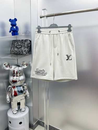 LV 路易 25Ss夏季新款刺绣字母Logo徽标短裤 M 面料柔软舒适 搭配Logo字母 手感舒适上身挺括有型 码数：M-3Xl