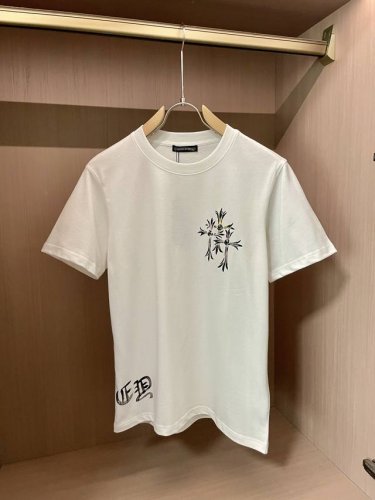 克罗 男士时装款圆领短袖T恤，贸易公司洋行货，高级限定款，25年春夏新品，明星级人气单品！ 客供埃及进口顶级面料，甄选尼罗河区域光照极好的上等棉花原料，经过百年