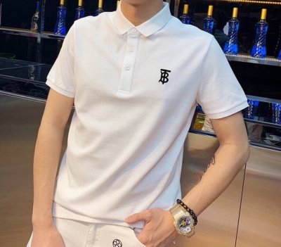 Burberry巴宝莉 小刺绣 夏季男士新款翻领短袖polo衫，定制面料 透气舒适度高，细节无可挑剔，品牌元素设计理念，体现高品质。手感细腻柔软！呈现休闲裁剪，