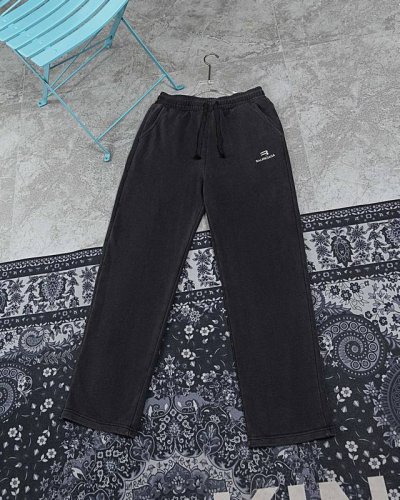 款M728 巴黎裤子 Balenciaga新款巴黎世家新款长裤做旧磨破工艺裤子，早春款24Ss秀款裤 刺绣字母高品质长裤，360G纯棉水洗做旧裤子，手工磨破，定