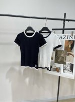 小香黑白蕾丝徽标圆领短袖 面料 高粘棉 颜色 白色 黑色 chanel香奈儿25春夏系列 原版定制 拼边螺纹立体蕾丝刺绣针织短袖 蕾丝刺绣标好看的嘞 螺纹高弹力