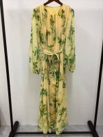 新款来袭！飘逸雪纺定位印花长裙！Size：Smlxlxxl S胸围92 腰围116 裙长133 肩宽38 袖长60