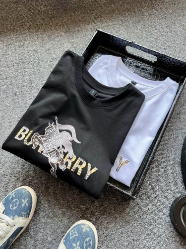 顶级高端桑蚕丝 人气爆款 Burberry 巴宝莉专柜新品战马高端丝光桑蚕丝圆领短袖T恤 恒隆在售千元级 款号 5593 巴宝莉家今年80支高端桑蚕丝丝光棉面料
